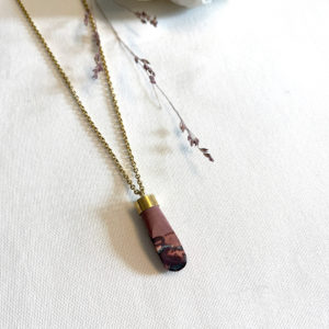 Collier mokaite