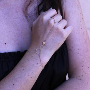 Bijoux de main